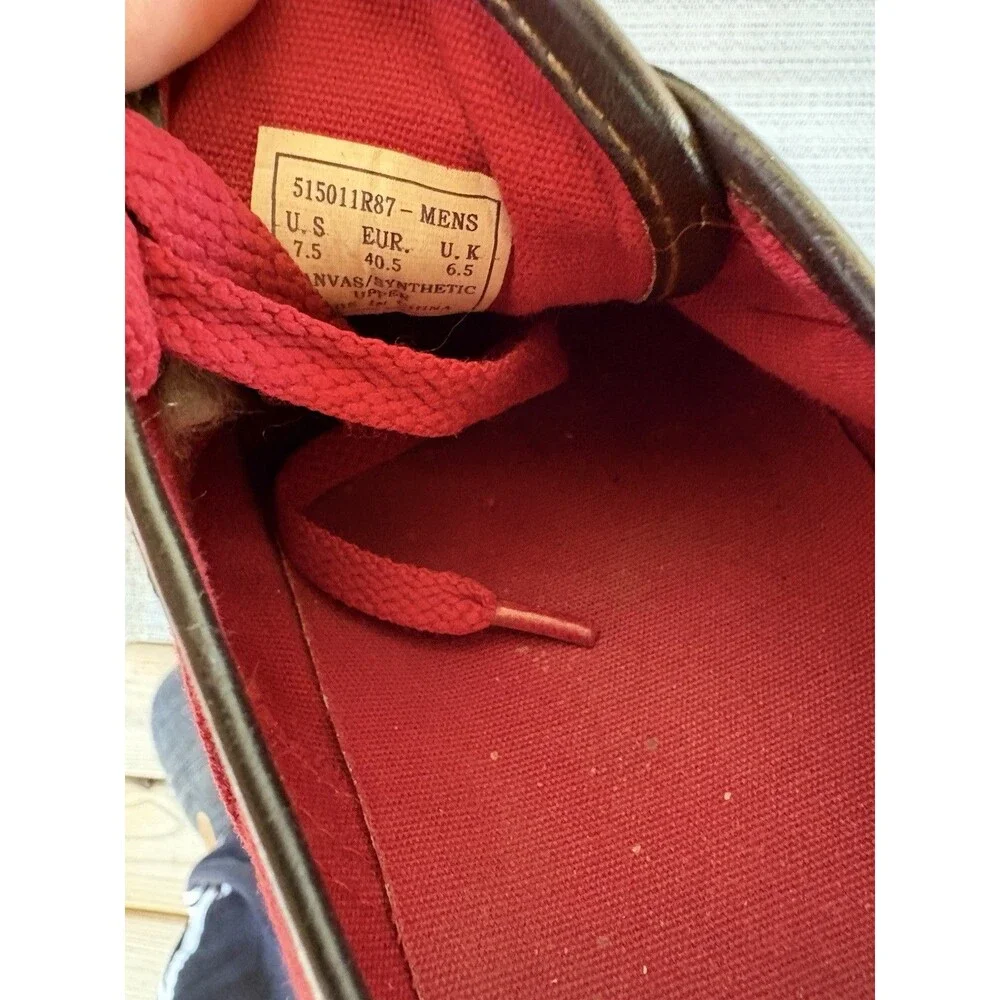 Levi’s Men’s Red Canvas Sneakers Low-Top Lace-Up Shoes Size 7.5 US‎